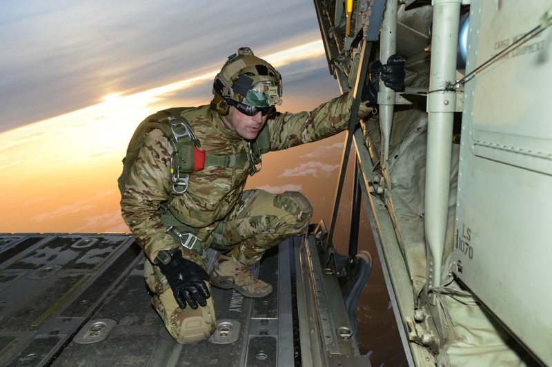 Illustration for article titled This Special Operations Soldier Takes A Big Leap In Style